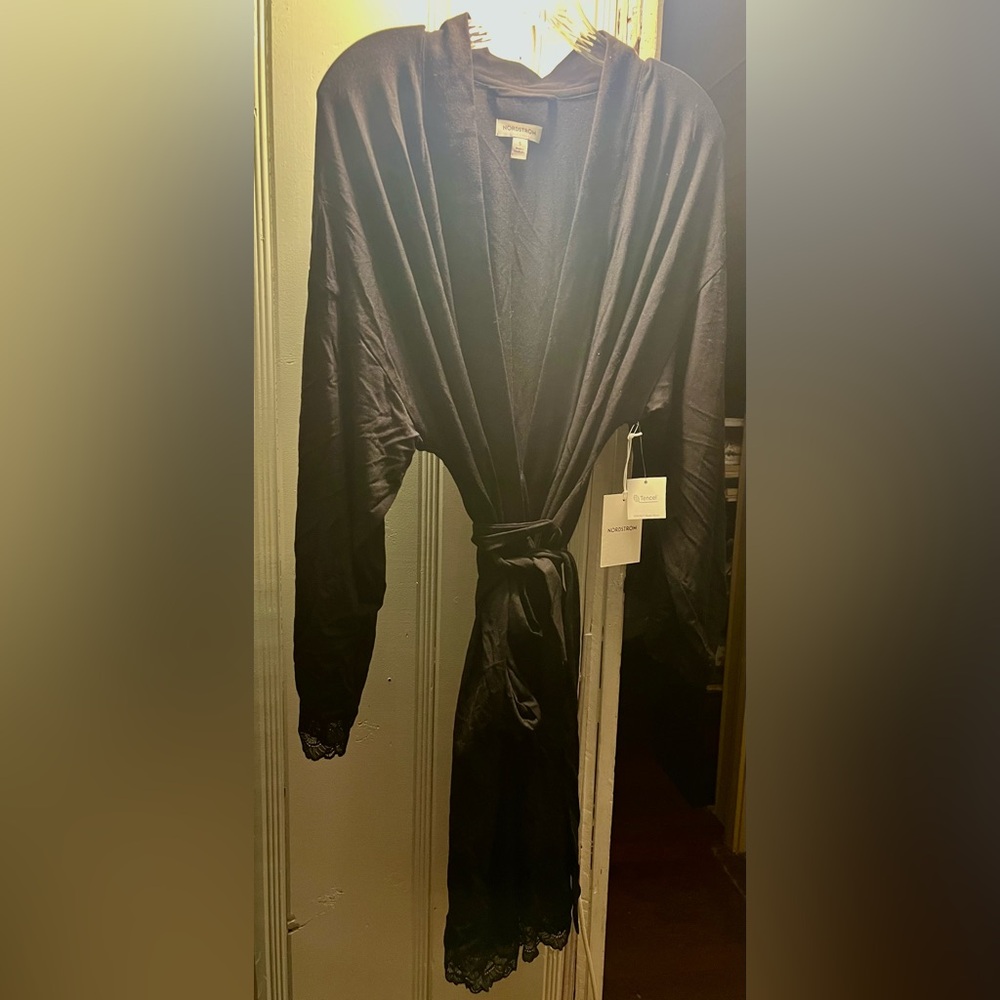 NWT Black S Nordstrom Robe Lace Trim